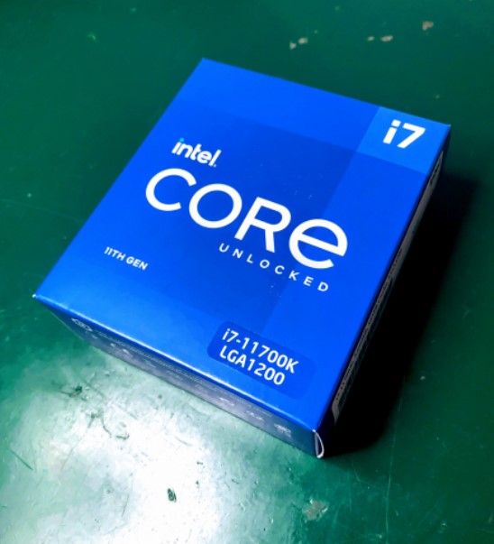 Процесор Intel Core i7-11700K